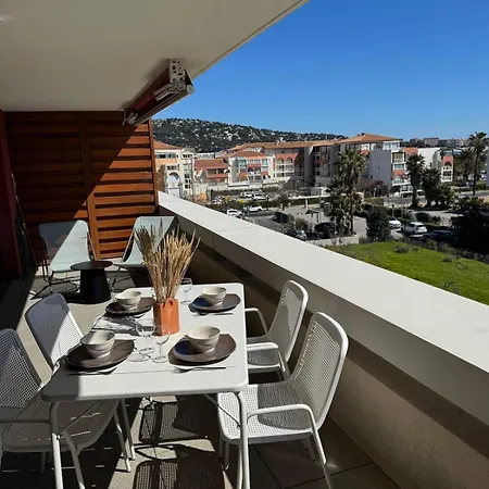 Apartmán L Vue L Piscine L 1min Des Plages