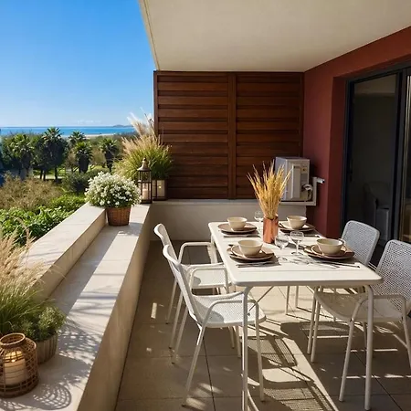 L Vue L Piscine L 1min Des Plages Appartamento